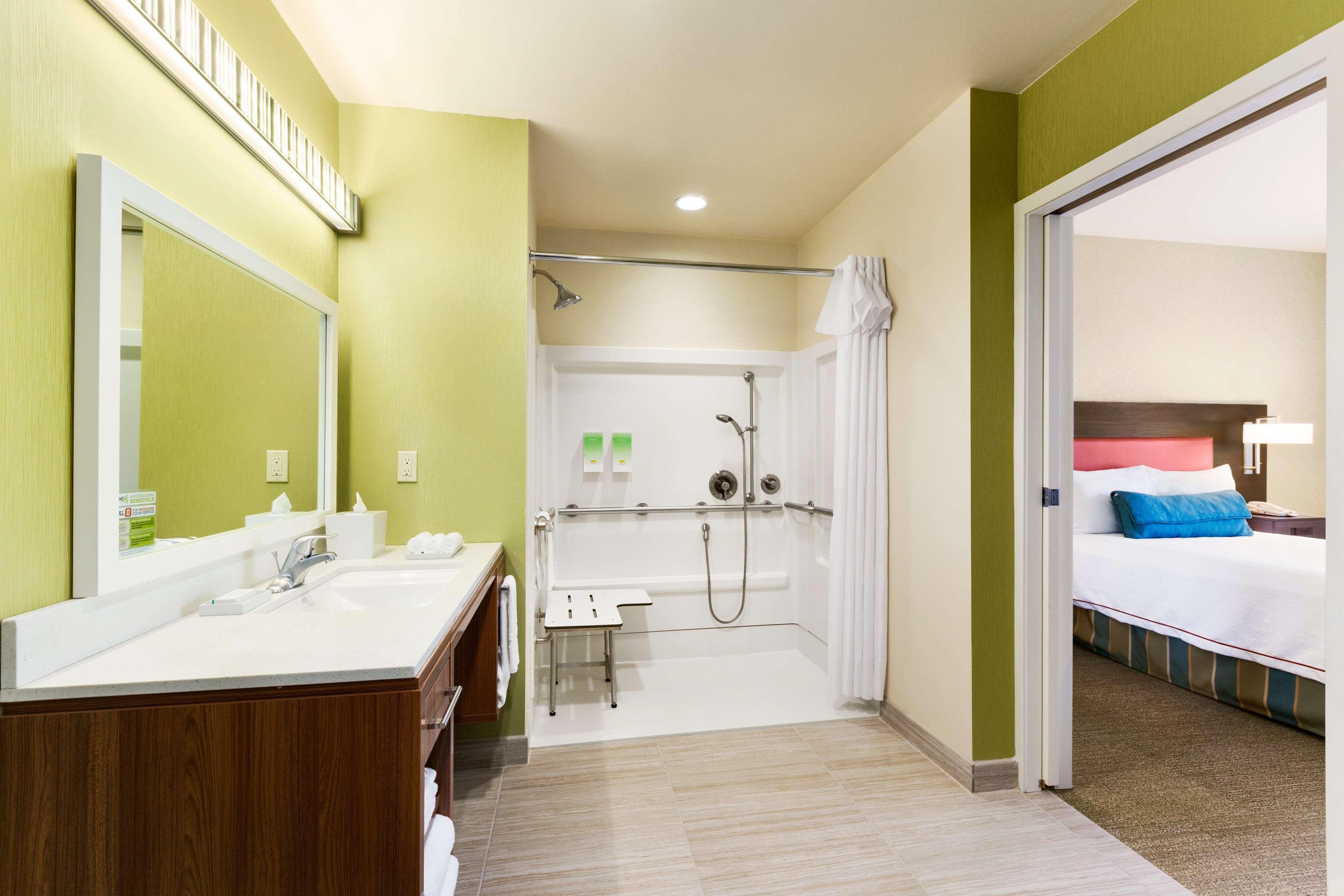 Home2 By Hilton Farmington/bloomfield 3*